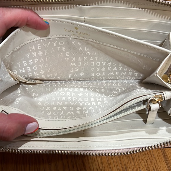 KATE SPADE | Baby Pink Full Zip Wallet - Picture 7 of 11